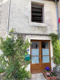 2/3 Bedroom House In A Gorgeous Medieval Town