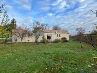 Verteuil-Sur-Charente. Joli Pavillon avec Garage et Jardin