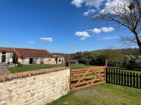 Belle Maison Avec Un Grand Terrain et Des Belles Vues