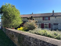 Charming 5 Bedroom Stone House with Modern Comforts and Rustic Elegance