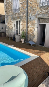Beautiful Town House with Swimming Pool