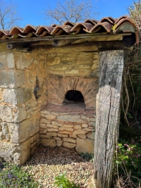 Belle Maison en Pierres 3 Chambres avec Jardin Clos et Dépendances