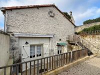 A Ne Pas Rater. Superbe Maison Rénovée Dans Le Magnifique Village de Verteuil-Sur-Charente