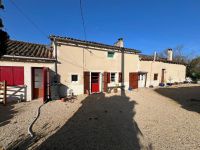 Quiet Hamlet Location : Beautiful Character House with Gîte Potential