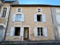 Verteuil-Sur-Charente : Two Independent Properties With Views Of The Chateau