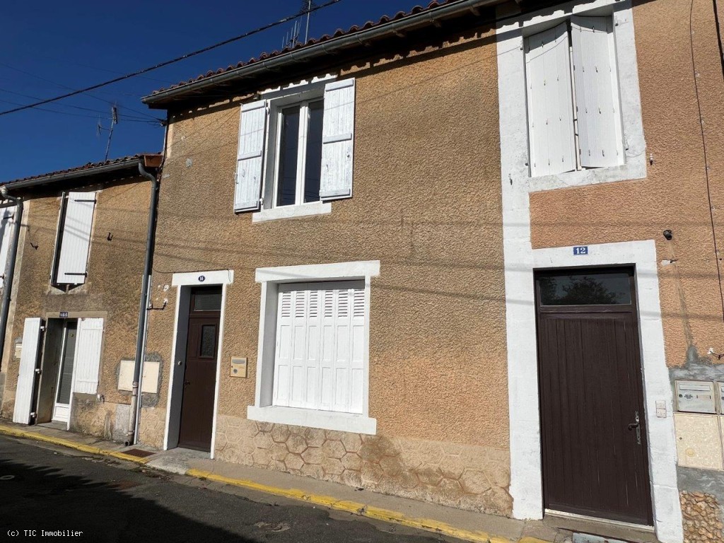 2 Bedroom Ruffec Town House For Sale With Enclosed Gardens And Outbuildings