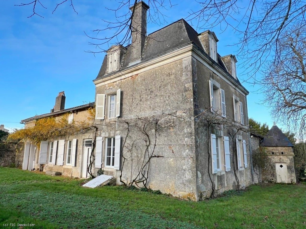 Beautiful 17th Century House For Sale with Park and Outbuildings