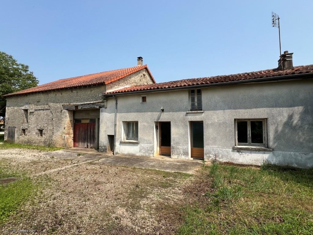 Maison de Plain-Pied de 5 Chambres à Rénover