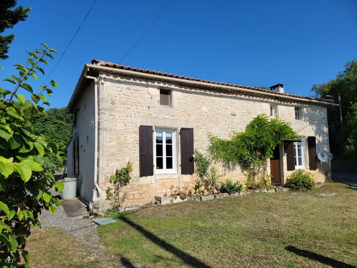 Belle Maison 3 Chambres Dans un Hameau Calme