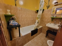 Belle Maison en Pierres avec Grand Jardin