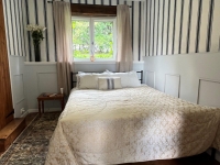Renovated Manor House and Renovated Barn with Swimming Pool on over 3 hectares of land
