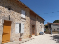 Belle Maison Avec 2 Granges Et Un Beau Jardin