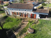 Country House with Outbuildings 5 Minutes from Civray