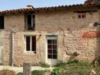 Cute Stone House With 2 Small Bedrooms Close to Nanteuil-En-Vallée