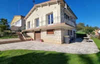 Joli Pavillon avec Sous-Sol à Civray
