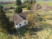 Stone Built  5-Bedroom Country House On One Level with a Large Enclosed Park. Ideal For Horses