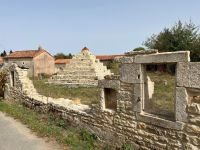 Cute Stone House With 2 Small Bedrooms Close to Nanteuil-En-Vallée