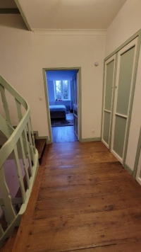 Beautifully-presented 2 Bedroomed Town house