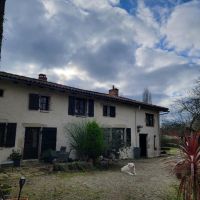 Pretty stone house with large garden