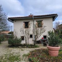 Pretty stone house with large garden