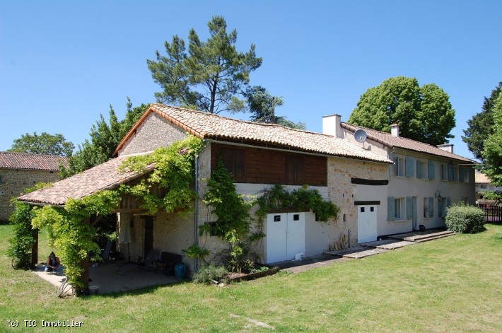 Beautifully Renovated Detached 4 Bedroomed Property