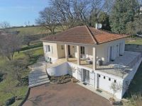 Magnifique Pavillon Semi-Enterré Avec Parc Arboré Clos Au Calme - Ruffec