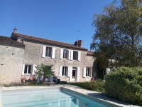 Superbe Maison en Pierre de 5 Chambres avec Piscine