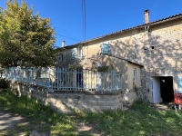 Grand Maison Avec 4 Chambres Et Dépendances A Côté de Ruffec