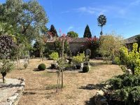 Magnifique Propriété avec son Jardin digne des plus Grands Paysagistes