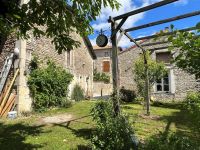 Old Coach House With Spacious Accommodation And  A Garden In The Heart Of A Village