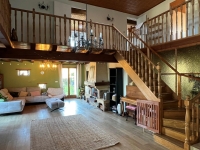 Beautiful 7 Bedroom House near Mansle
