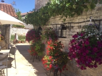 Charmant Maison De Village Avec 3 Chambres, Cour et Atelier