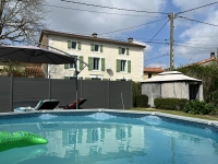 Maison de 4 Chambres dans un Petit Village de Compagne
