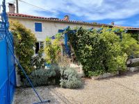 Beautiful Charentaise House with a Pleasant Private Courtyard