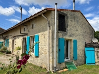 Lovely 2 Bedroom House with Enclosed Grounds
