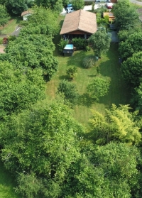 Nanteuil-en-Vallée. Beautiful 2-Bedroom Bungalow with Landscaped Garden and Plunge Pool