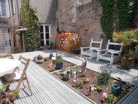Spacious 5 Bedroomed Townhouse, Close to Commerce