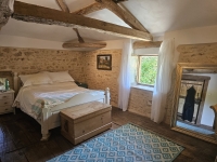 Superbe Maison de Caractère avec 2 Chambres Entre Champagne Mouton et Saint-Laurent-de-Céris