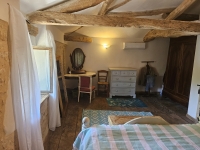 Superbe Maison de Caractère avec 2 Chambres Entre Champagne Mouton et Saint-Laurent-de-Céris