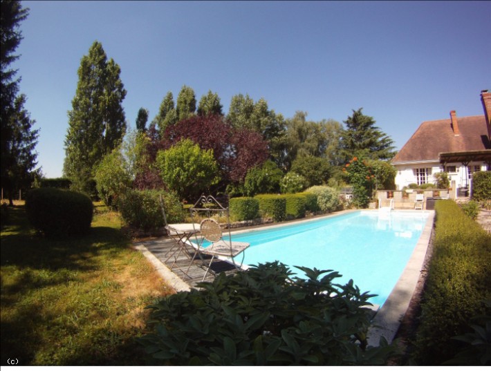 Beautiful House with Swimming Pool