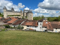 15th Century Village House in Verteuil-Sur-Charente With Beautiful View of the Castle