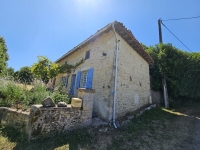Superbe Maison de Caractère avec 2 Chambres Entre Champagne Mouton et Saint-Laurent-de-Céris