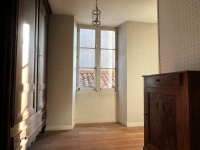 Town House with Garden, Garage & Outbuildings