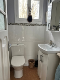 Jolie maison En Pierre Avec Sous Sol, Beau Parc et Un Bois