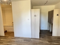 Maison Familiale avec 4 Chambres, Jardin, Piscine et Dépendances – Entre Ruffec et Villefagnan