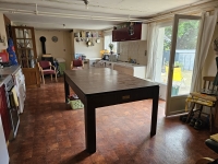 1970's House With Basement And Large Garden