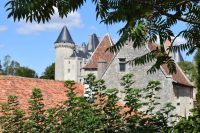 4 Bedroom Character House in Verteuil-Sur-Charente. Garden With Chateau Views