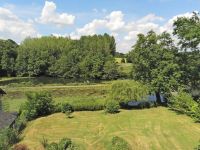 Pavillon sur Sous-sol avec Beau Jardin en Bordure de Charente