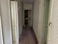Centre-Ville de Ruffec : Maison à Rénover Avec 4 Chambres