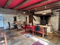 Large 18th Century House with 7 Bedrooms and Swimming Pool, Near Brux And Used For Airbnb